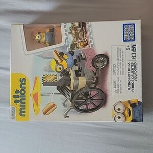 Mega Bloks Minions Flying Hot Dogs